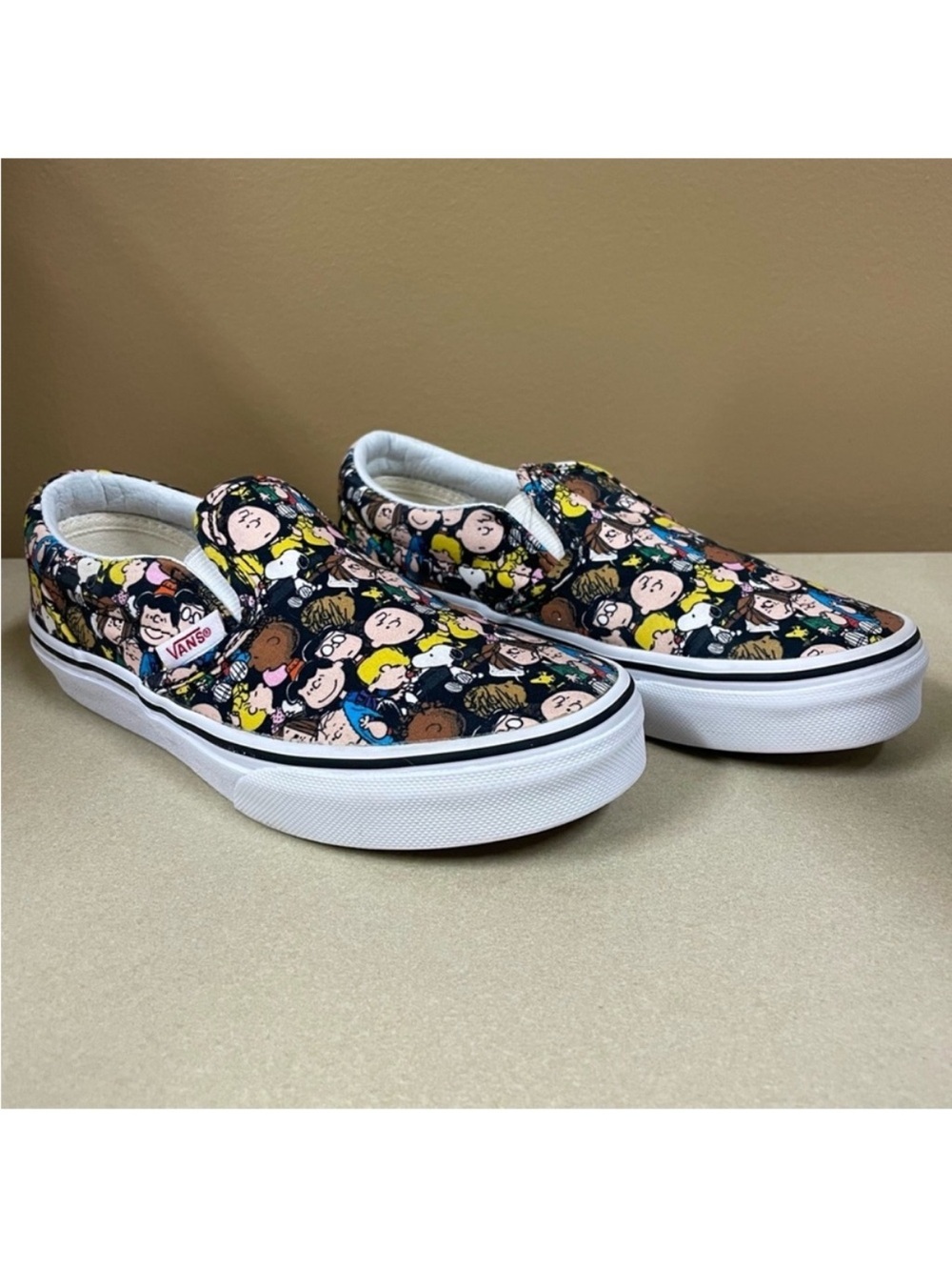 Vans Peanuts Classic Sneakers Boys 1 Girls The Gang Slip-Ons Skate Shoes Snoopy